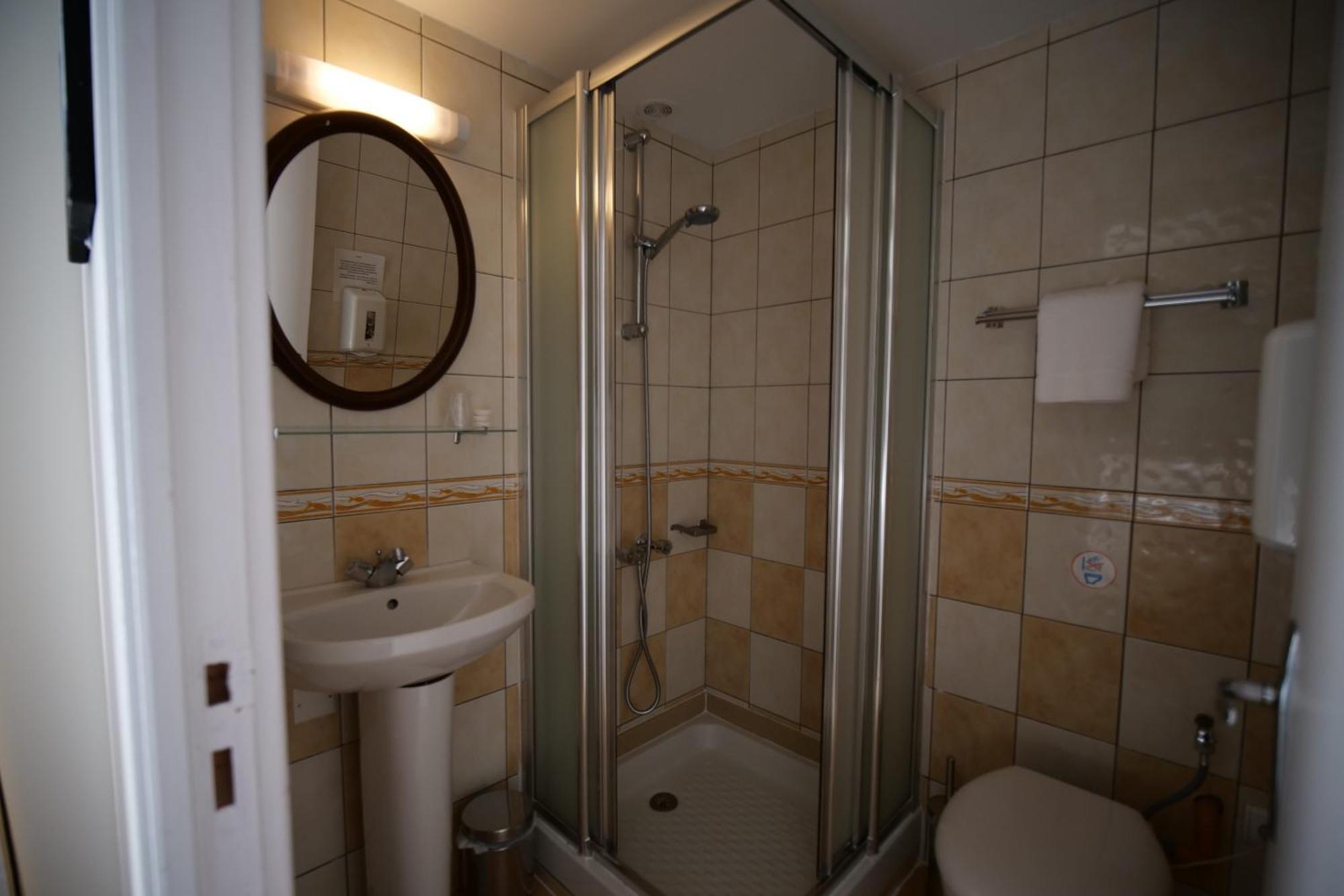 Auberge Trabenia Ascain Phòng bức ảnh