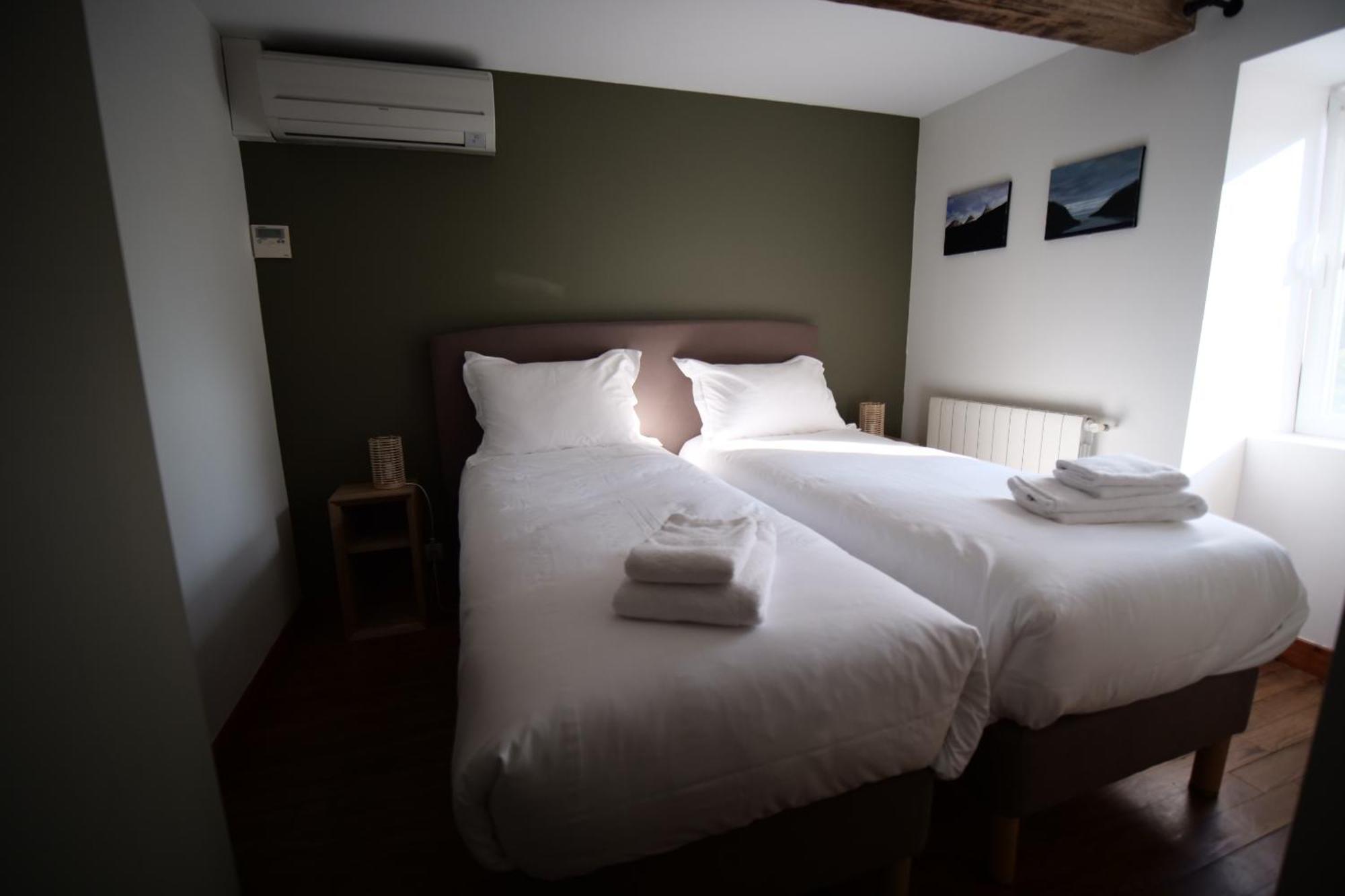 Auberge Trabenia Ascain Phòng bức ảnh